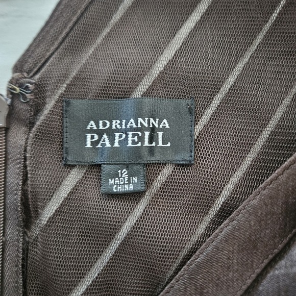 Adrianna Papell Dress sz 12 Brown V-neck Shutter Pleat Tiered Sleeveless Lined - Picture 3 of 14